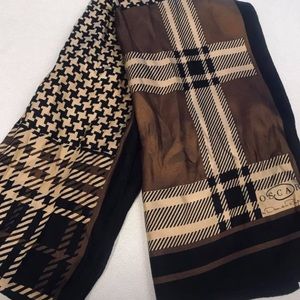 Oscar De La Renta Scarf